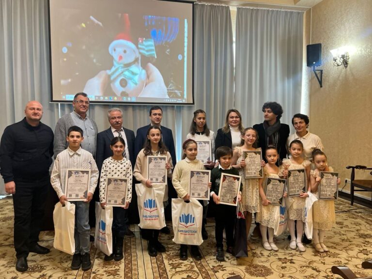 Дети из Абхазии победили в международном конкурсе «Фейерверк новогодних игрушек»
